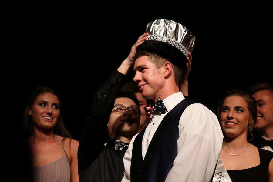 Senior Nick Andrie is crowned as the 2016 Prom King.