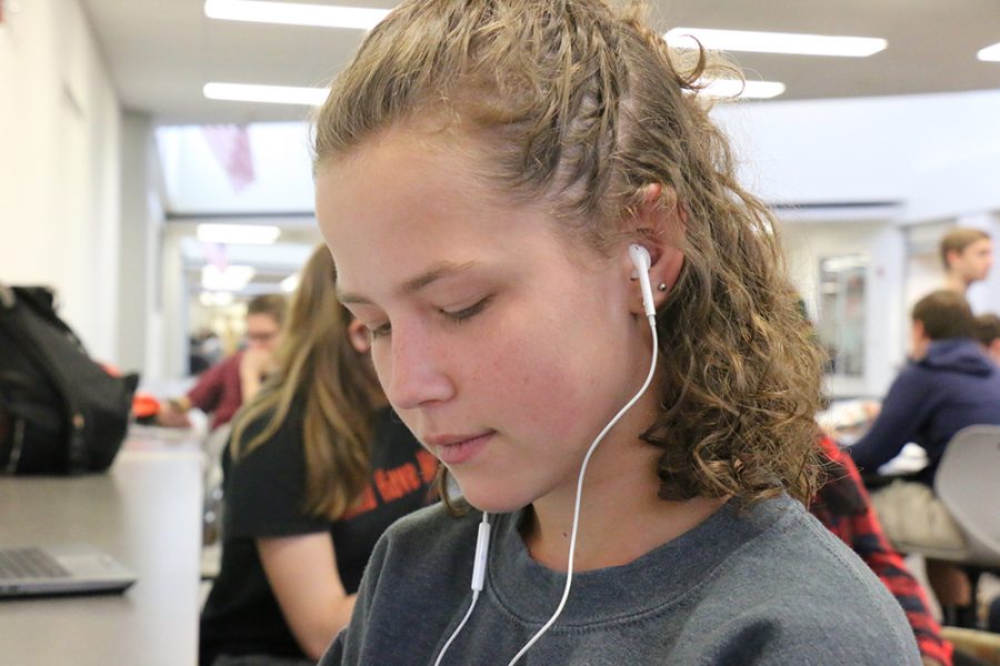 Sophomore Adrianna Weber listens to music during resource.