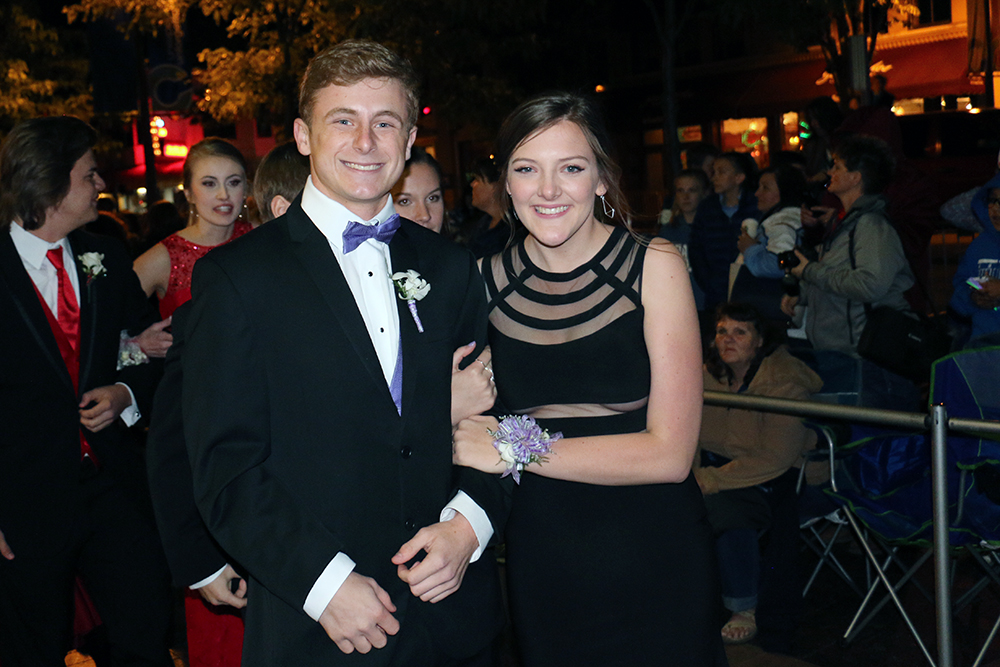 Seniors Andrew Boyer and Nicole Knechtel stop for a picture on the red carpet.