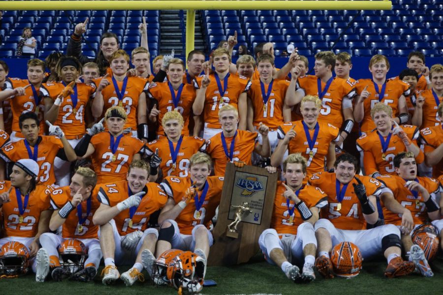 East poses with the trophy.