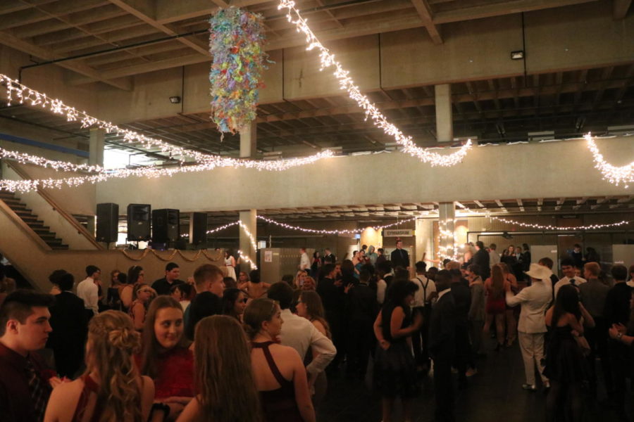 Students gather at Easts Formal this past Saturday.