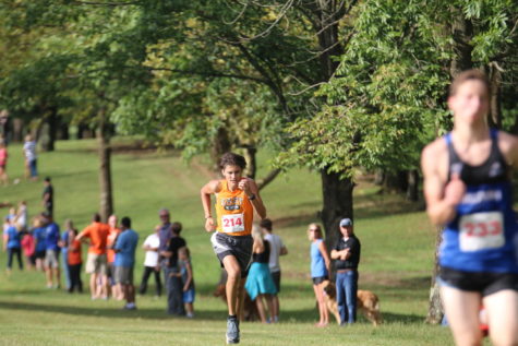Senior Kaleb Walters on his way to the finish.
