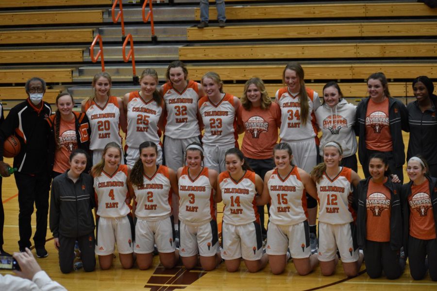 The East Womens Basketball team posses for a photo.