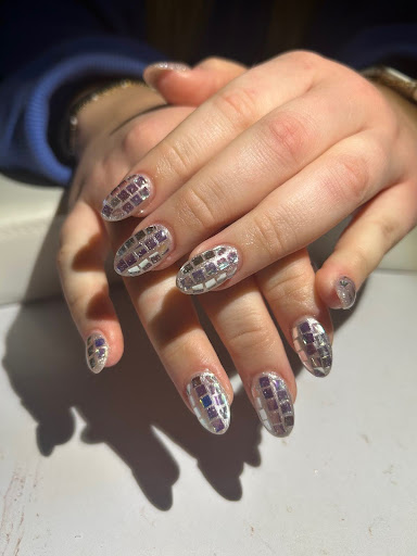 Disco nails